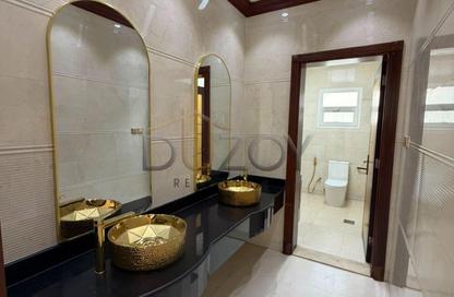 Villa - 5 - 7 for rent in Al Quoz 2 - Al Quoz - Dubai