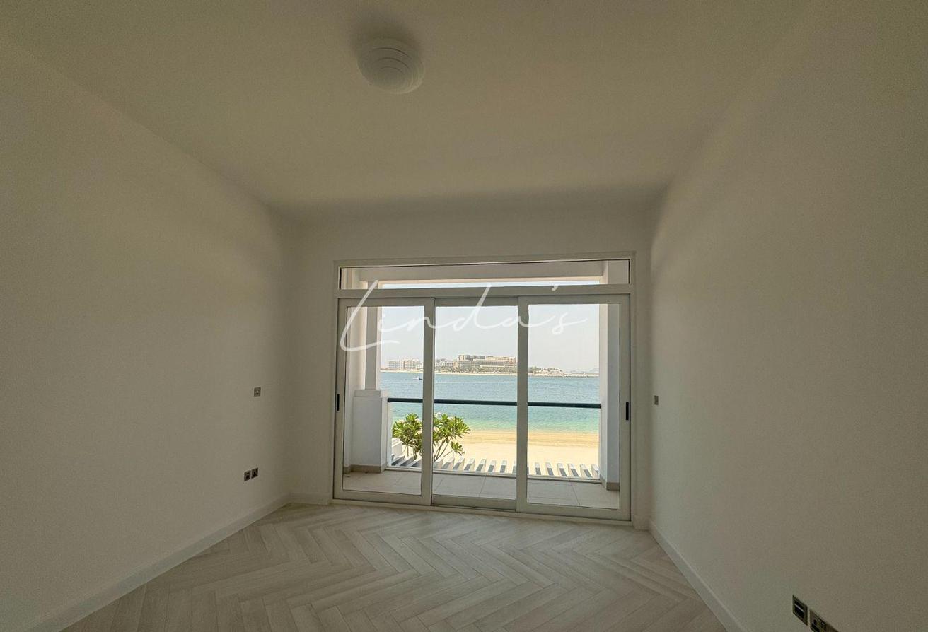 Vacant | Direct Beach Access |Sea View |Beachfront photo 22