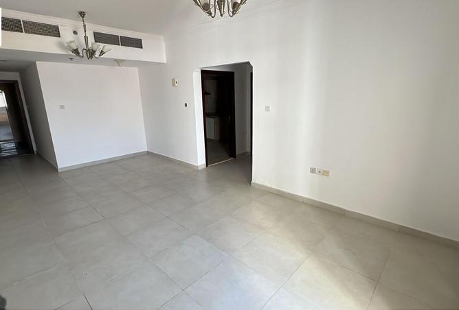 74649347 - Property Image 2