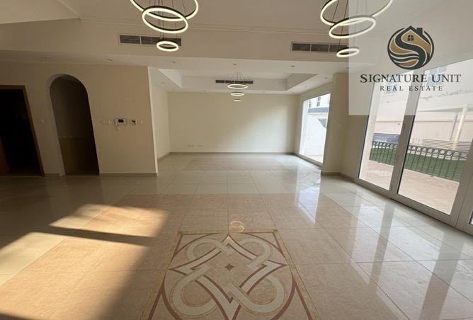 77810486 - Property Image 2