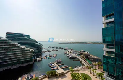 شقة - 2 غرف نوم - 4 حمامات للايجار في البرزة - البندر - شاطئ الراحة - أبوظبي