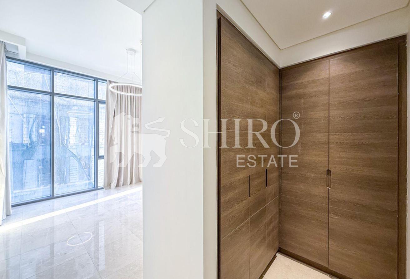 Sea and Skyline Views | Spacious | Vacant photo 16
