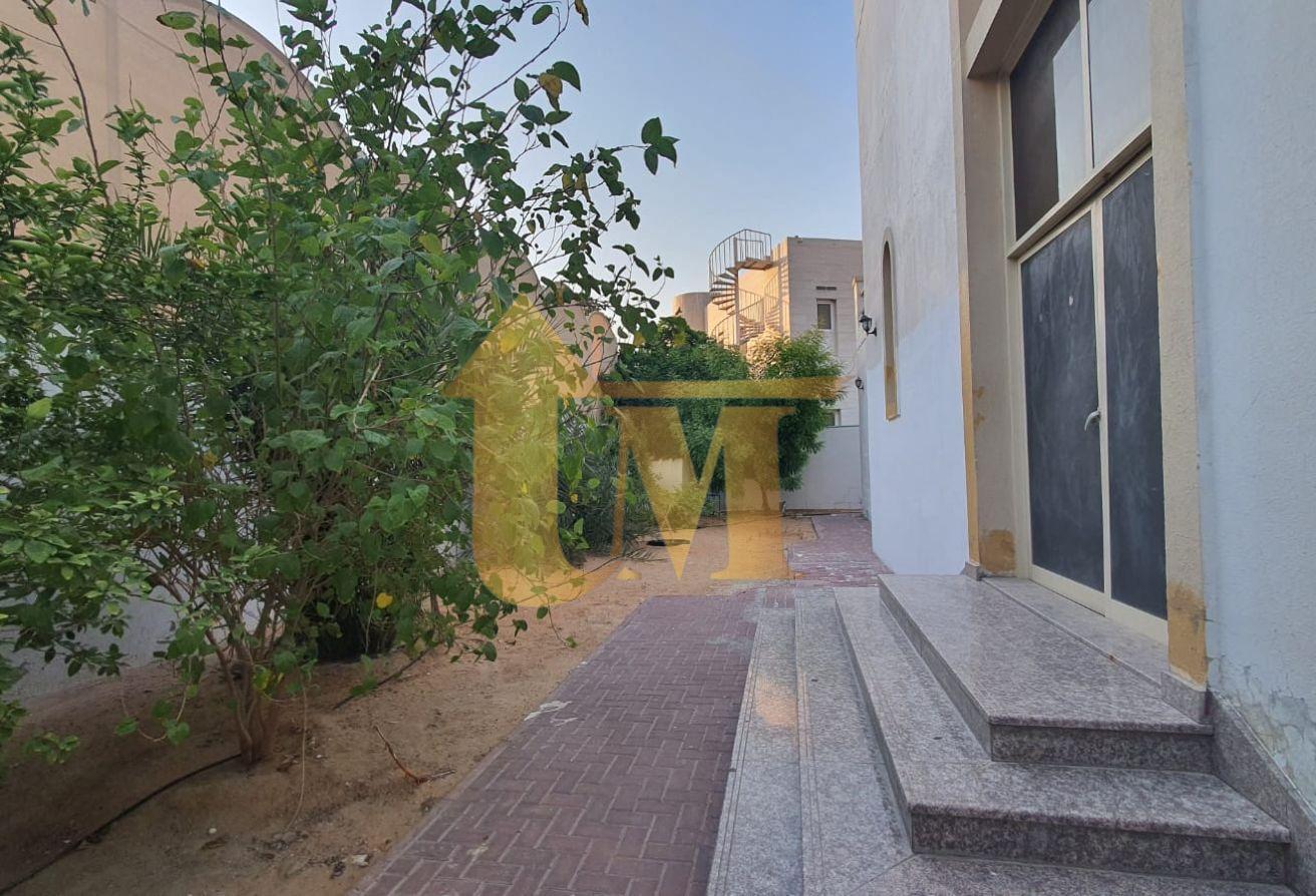 Independent 4BR+Maid Villa Beautiful Garden photo 16