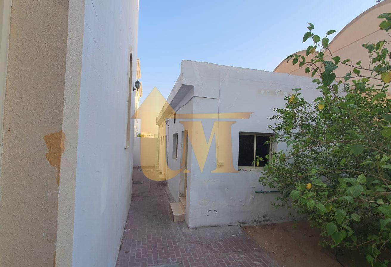 Independent 4BR+Maid Villa Beautiful Garden photo 17