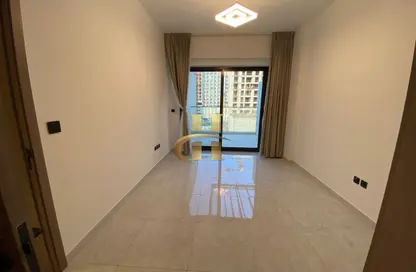 شقة - 2 غرف نوم - 2 حمامات للايجار في أفانوس - الضاحية 10 - قرية جميرا الدائرية - دبي