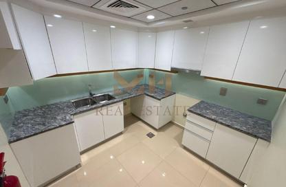 Apartment - 3 Bedrooms - 4 Bathrooms for rent in United Square - Al Khalidiya - Abu Dhabi Apartment - 3 Bedrooms - 4 Bathrooms for rent in United Square - Al Khalidiya - Abu Dhabi