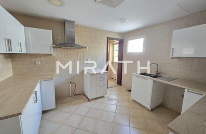 Villa - 3 Bedrooms - 4 Bathrooms for rent in Jumeirah 1 Villas - Jumeirah 1 - Jumeirah - Dubai