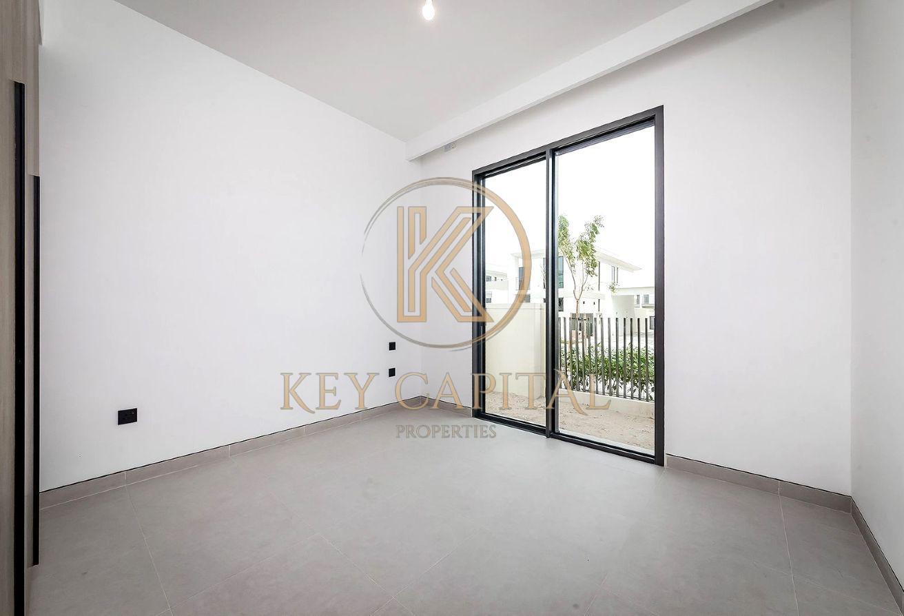 Well-maintained | Spacious Villa| View Now! photo 7