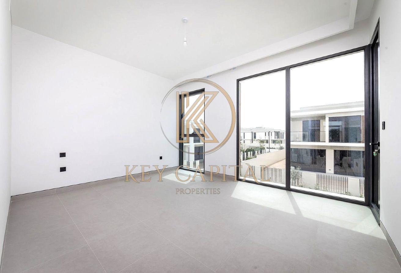Well-maintained | Spacious Villa| View Now! photo 16