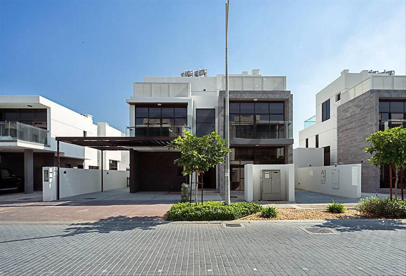 Huge Layout | 5 Bedrooms Villa | Golf Course Views photo 29