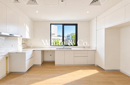 Townhouse - 4 - 4 for sale in Jebel Ali Village Townhouses - Jebel Ali Village - Jebel Ali - Dubai