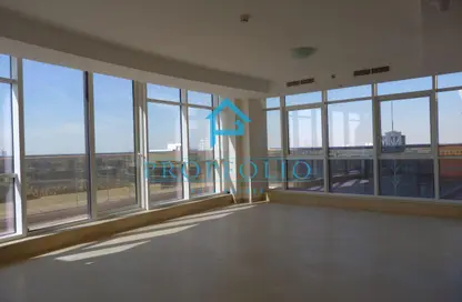 شقة - 2 غرف نوم - 3 حمامات للايجار في أبراج إم إم - واحة دبي للسيليكون - دبي