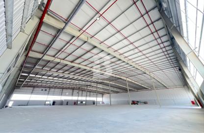 Warehouse - Studio for rent in Saih Shuaib 3 - Dubai Industrial City - Dubai