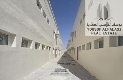 Labor Camp - Studio - 7+ for rent in Al Sajaa S - Al Sajaa - Sharjah