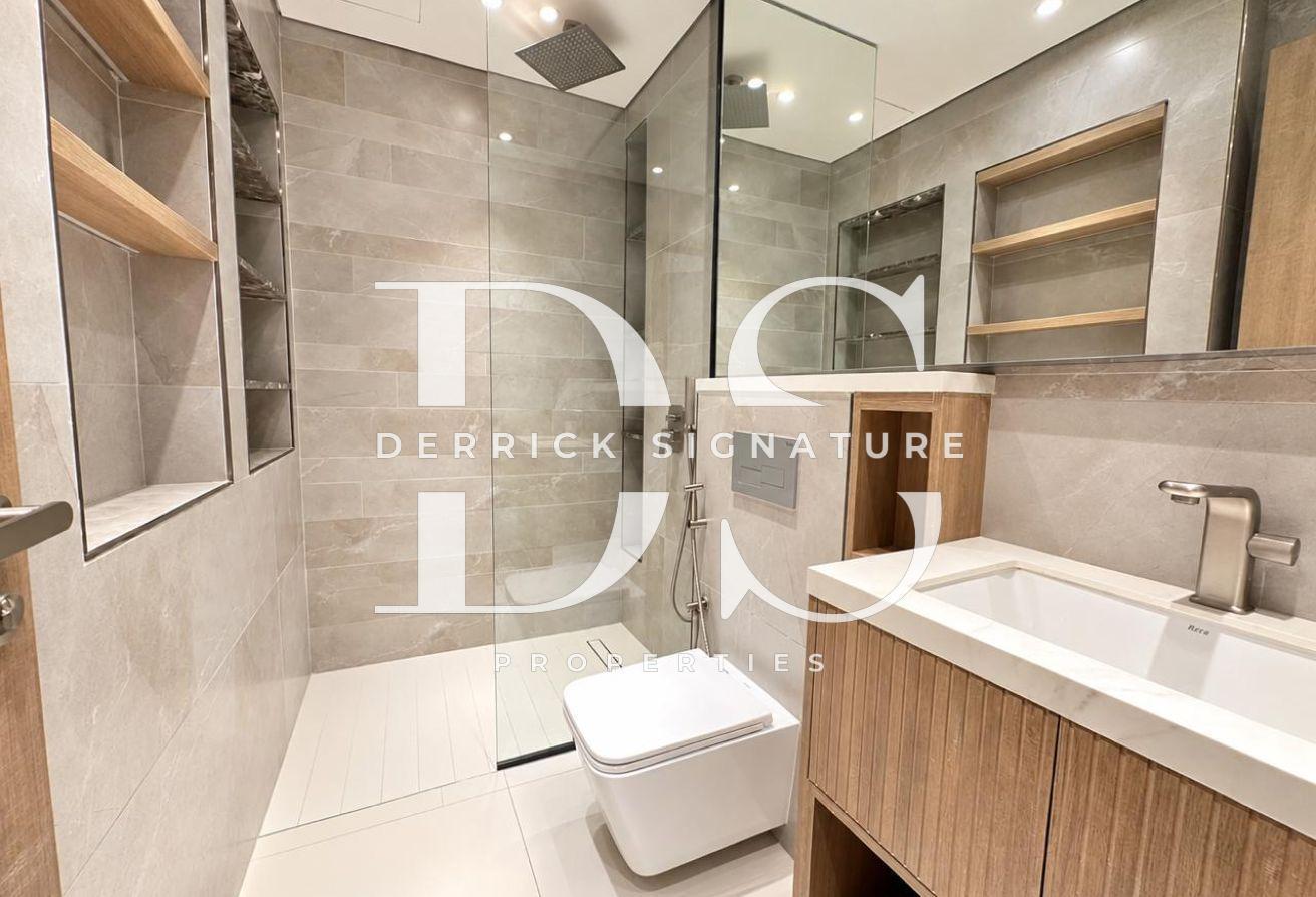 4BR Townhouse | Private Rooftop Pool | Furnished photo 27