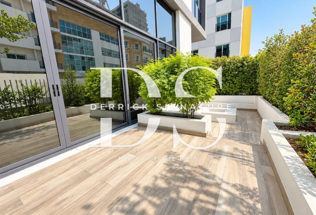 4BR Townhouse | Private Rooftop Pool | Furnished photo 4