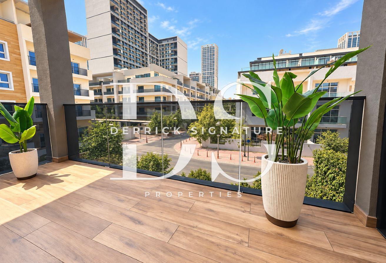 4BR Townhouse | Private Rooftop Pool | Furnished photo 23