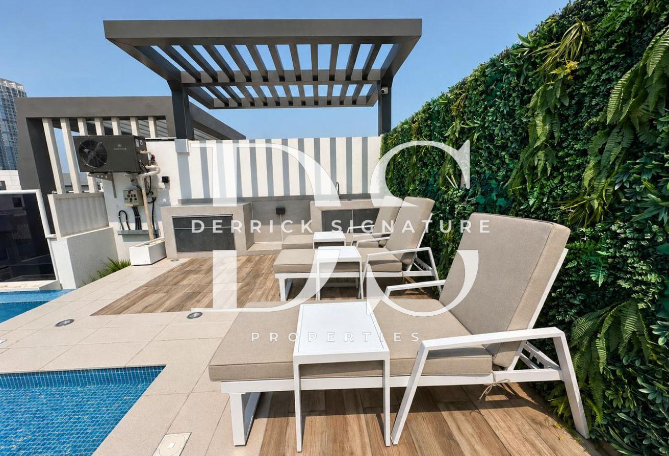 4BR Townhouse | Private Rooftop Pool | Furnished photo 6