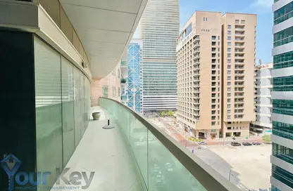 Apartment - 3 Bedrooms - 4 Bathrooms for rent in Crescent Towers - Al Khalidiya - Abu Dhabi