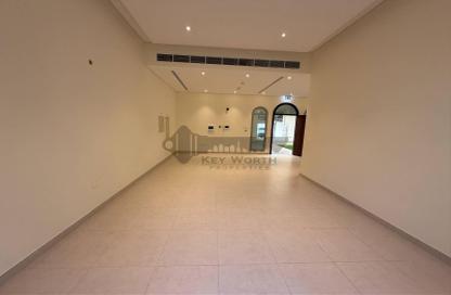 Villa - 4 Bedrooms - 6 Bathrooms for rent in Al Garhoud - Dubai Villa - 4 Bedrooms - 6 Bathrooms for rent in Al Garhoud - Dubai