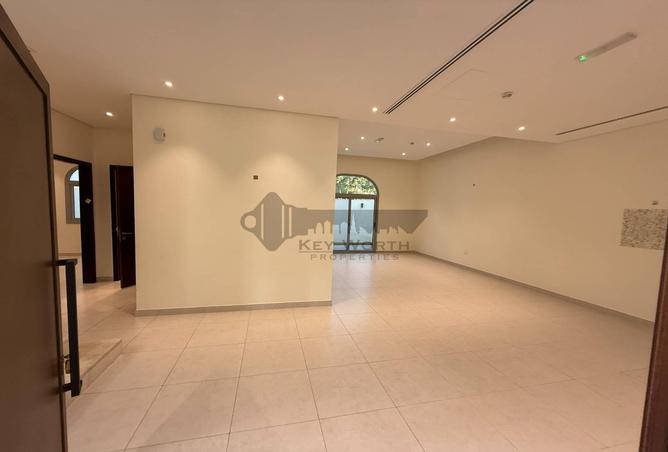 94022362 - Property Main Image