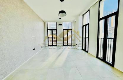 Apartment - 1 Bedroom - 2 Bathrooms for rent in Jumeirah Garden City - Al Satwa - Dubai