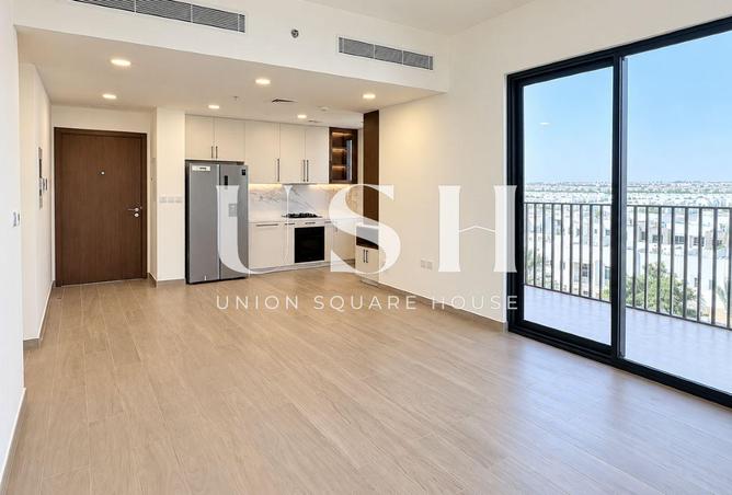 Spacious Corner 2BR | Big Balcony | Open Views photo 2