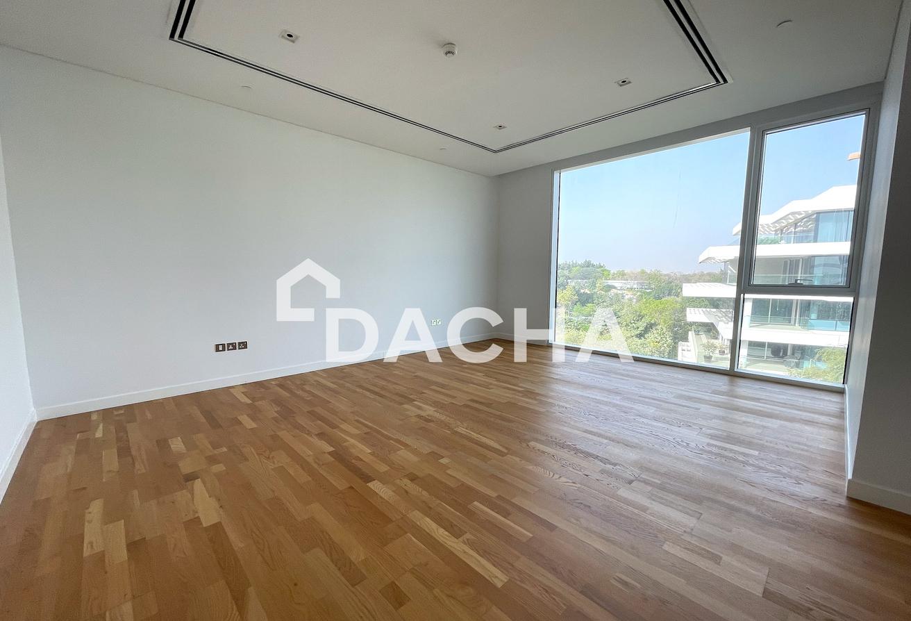 Rare Vacant Luxury PH | View Now| Exclusive Living photo 9