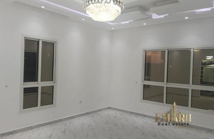 Villa - 4 Bedrooms - 6 Bathrooms for rent in Al Helio 1 - Al Helio - Ajman