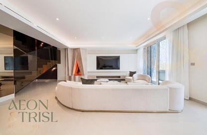 Villa - 5 Bedrooms - 6 Bathrooms for sale in Palma Residences - Palm Jumeirah - Dubai