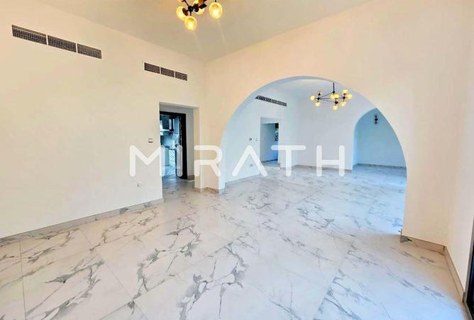 82811778 - Property Image 2