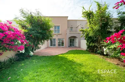 فيلا - 3 غرف نوم - 3 حمامات للايجار في الينابيع 2 - الينابيع - دبي
