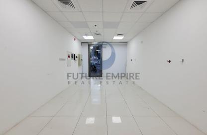 Shop - Studio - 1 Bathroom for rent in Oud Metha - Bur Dubai - Dubai