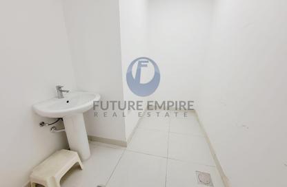 Shop - Studio - 1 Bathroom for rent in Oud Metha - Bur Dubai - Dubai Shop - Studio - 1 Bathroom for rent in Oud Metha - Bur Dubai - Dubai