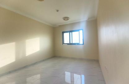 Apartment - 1 - 2 for rent in Fire Station Road - Muwaileh - Sharjah