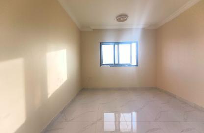 Apartment - 1 - 2 for rent in Fire Station Road - Muwaileh - Sharjah Apartment - 1 - 2 for rent in Fire Station Road - Muwaileh - Sharjah