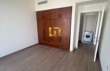 Apartment - 1 - 1 for sale in Holland Gardens - Town Square - Dubai