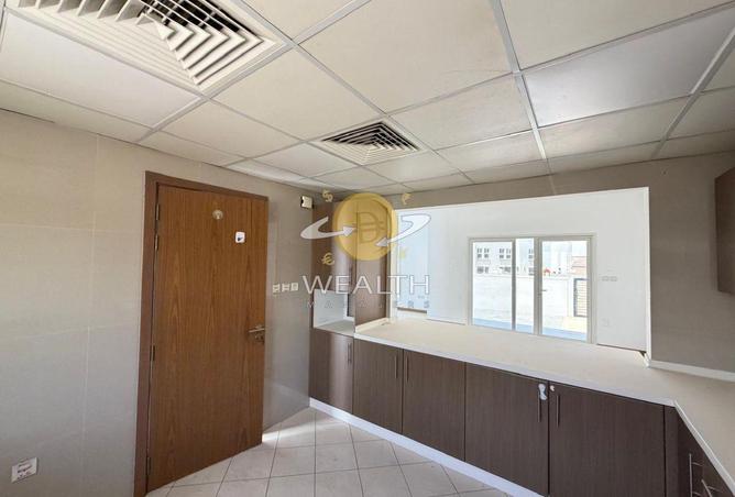97367405 - Property Image 3