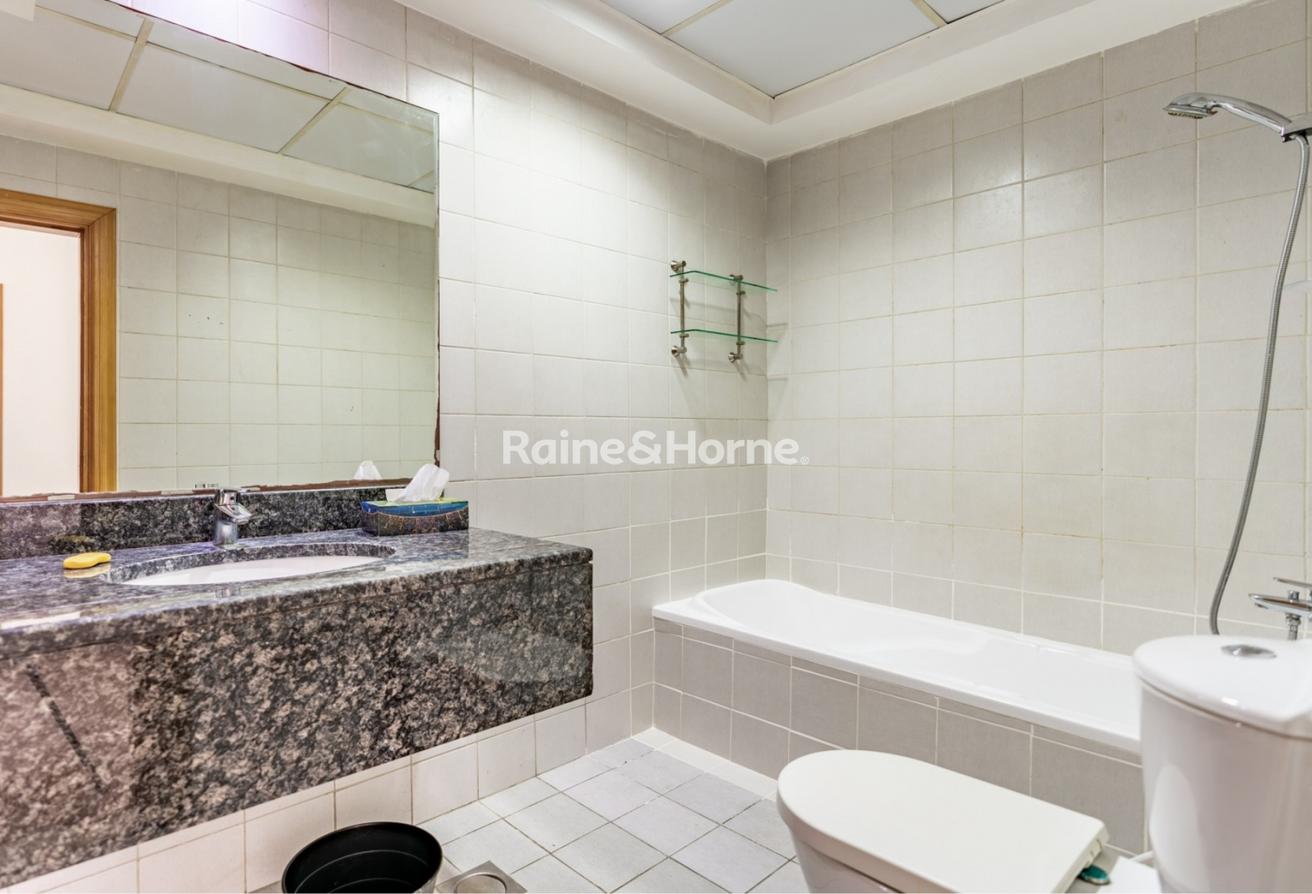 Furnished 1-BR | Canal and City Views I Vacant photo 11