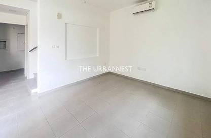 Townhouse - 3 - 3 for rent in Hayat Townhouses - Town Square - Dubai