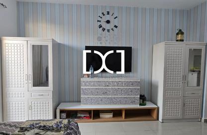 Apartment - Studio - 1 Bathroom for rent in Roxana Residence A - Roxana Residences - District 12 - Jumeirah Village Circle - Dubai