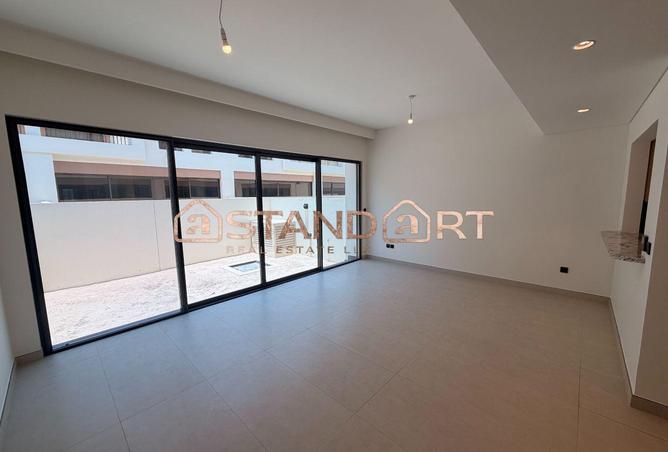 4-bed townhouse in Costa Brava 1 · Brand new — photo 3