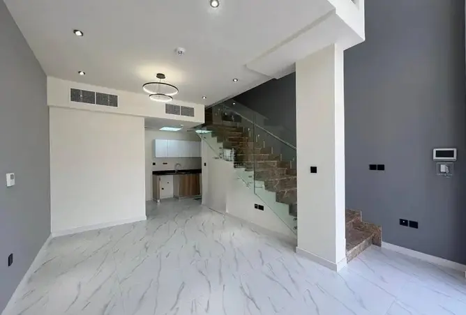 162780107 - Property Image 2