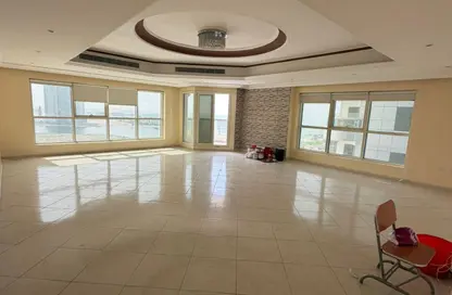 Apartment - 3 Bedrooms - 4 Bathrooms for rent in Al Khan Corniche - Al Khan - Sharjah Apartment - 3 Bedrooms - 4 Bathrooms for rent in Al Khan Corniche - Al Khan - Sharjah