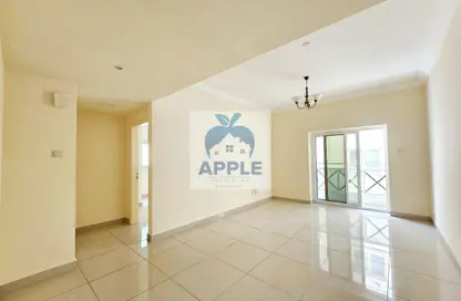 شقة - غرفة نوم - 2 حمامات للايجار في مجمع مويلح - تجارية مويلح - الشارقة