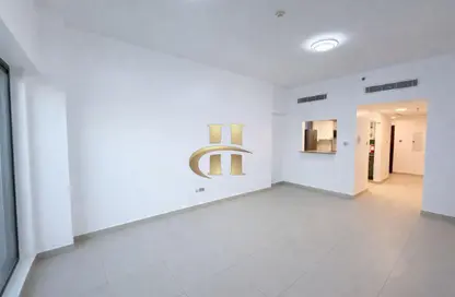 شقة - 2 غرف نوم - 3 حمامات للايجار في جيوار - منطقة 11 - قرية جميرا الدائرية - دبي شقة - 2 غرف نوم - 3 حمامات للايجار في جيوار - منطقة 11 - قرية جميرا الدائرية - دبي