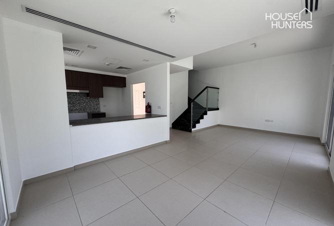 74230424 - Property Image 3