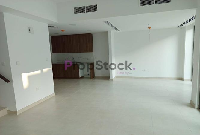 88292556 - Property Image 3