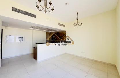 Apartment - 1 Bedroom - 2 Bathrooms for rent in Rose Building - Al Jaddaf - Dubai