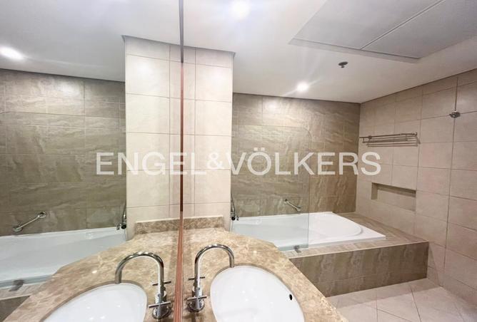 52007926 - Property Image 3